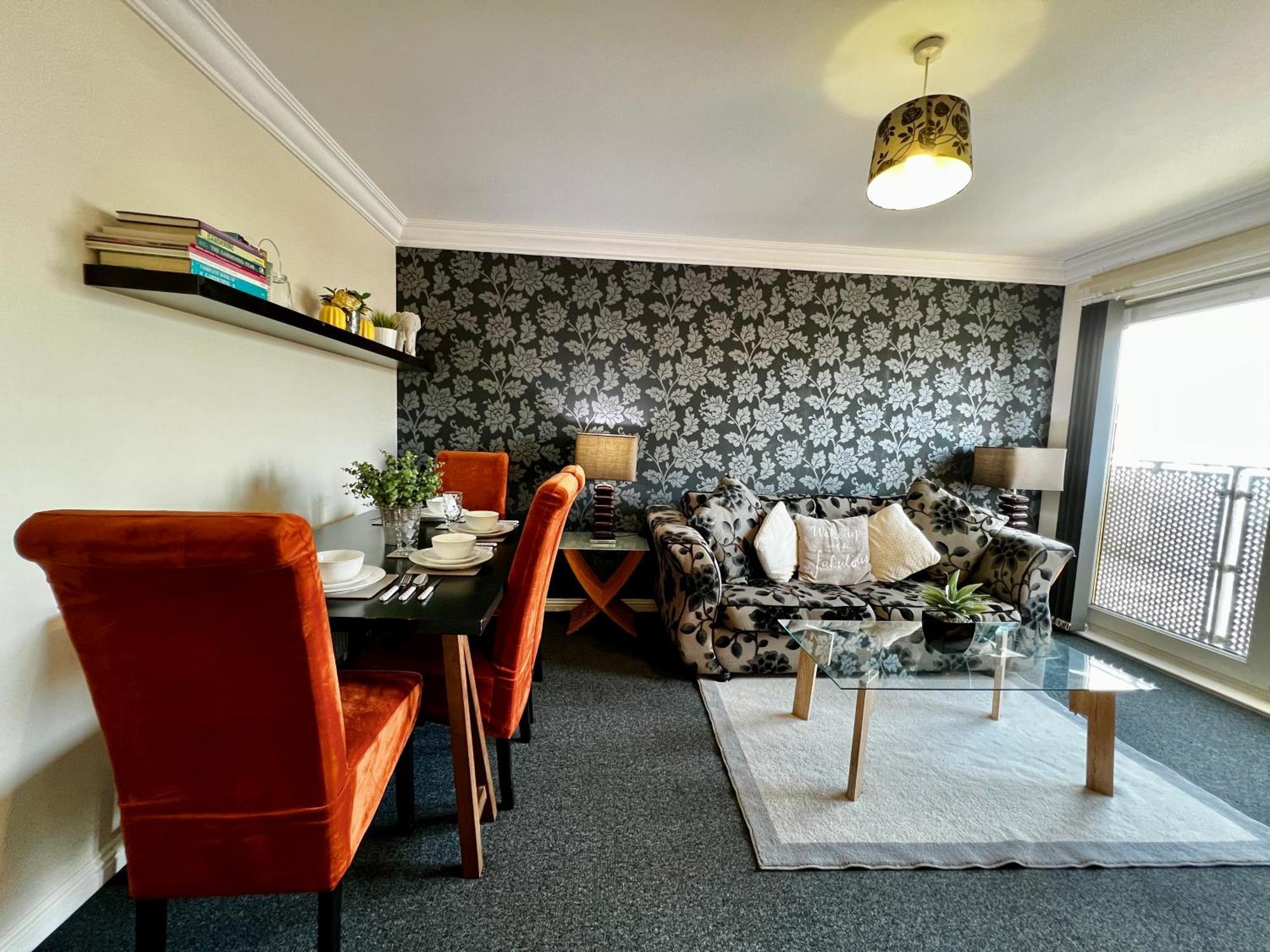 글라스고 Stylish Modern Flat With Juliet Balcony & Parking 아파트 외부 사진