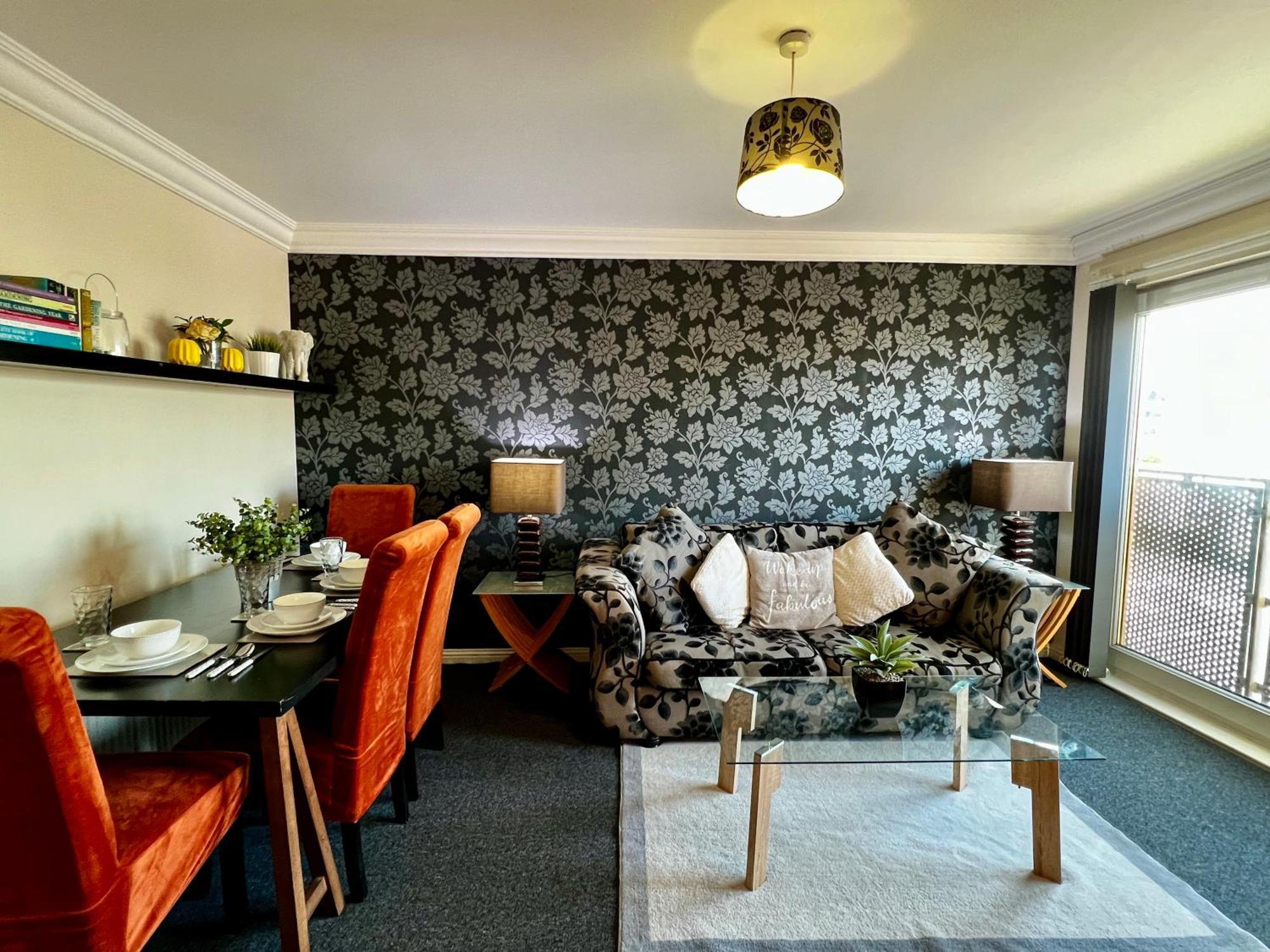 글라스고 Stylish Modern Flat With Juliet Balcony & Parking 아파트 외부 사진